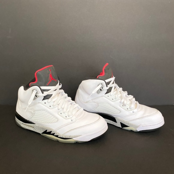Jordan 5 White Cement - Picture 1 of 4